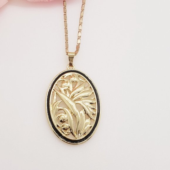 Hawaiian Bird of Paradise Oval Enameled Necklace - Picture 2 of 4